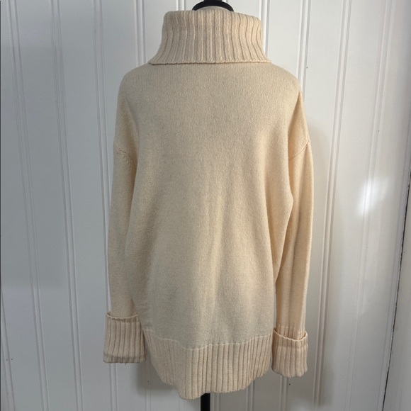 Moth Anthropologie Oversized Wool Blend Cream Turtleneck Sweater size S - Picture 6 of 12